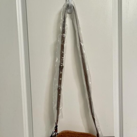Brown Teddy Fabric Belt Bag - MAX MARA -NWT - Picture 2 of 7